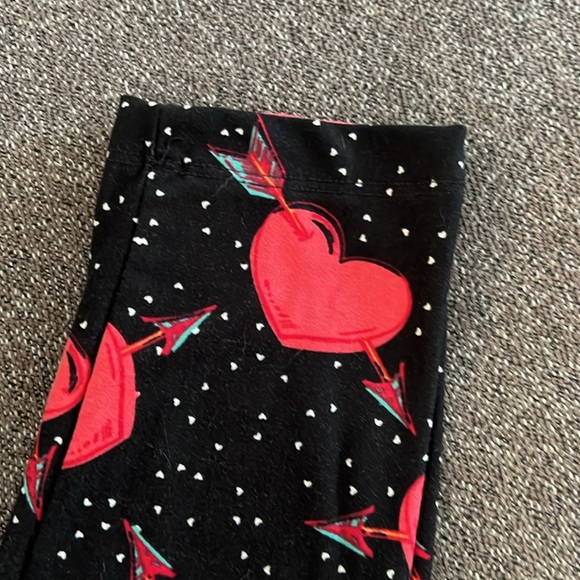 LuLaRoe Hearts and Arrows Print Leggings. OS - Picture 3 of 7